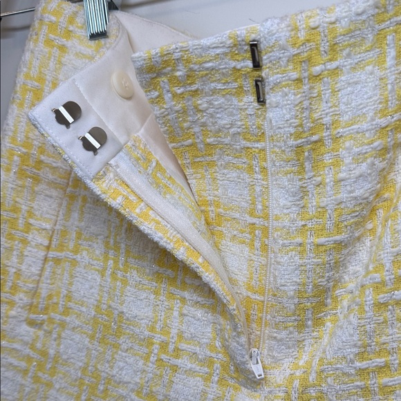 NWT Veronica Beard High Waist Yellow and White Tweed Shorts Jazmin Short Size 4 - Picture 5 of 6